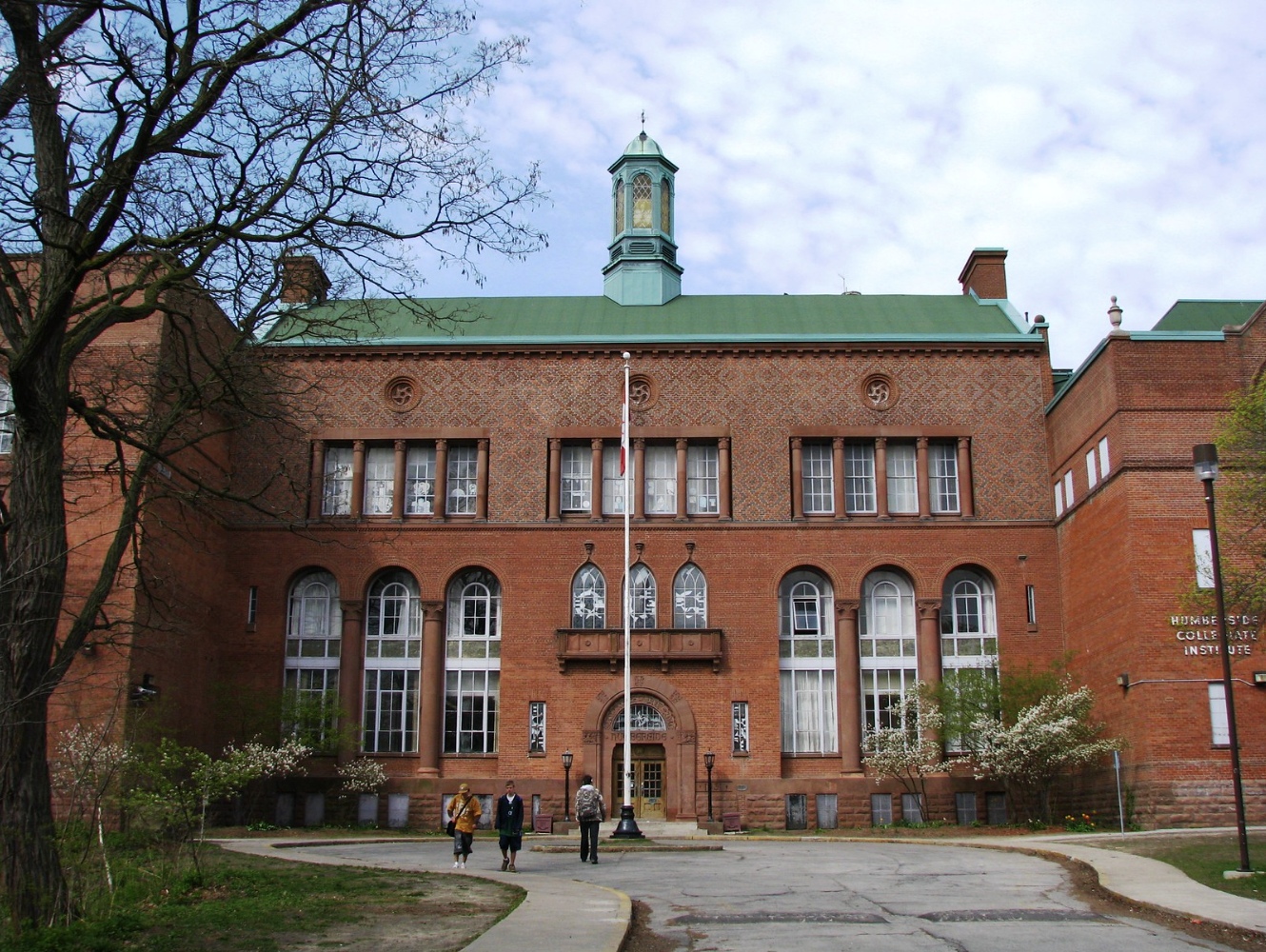 Schools in Runnymede